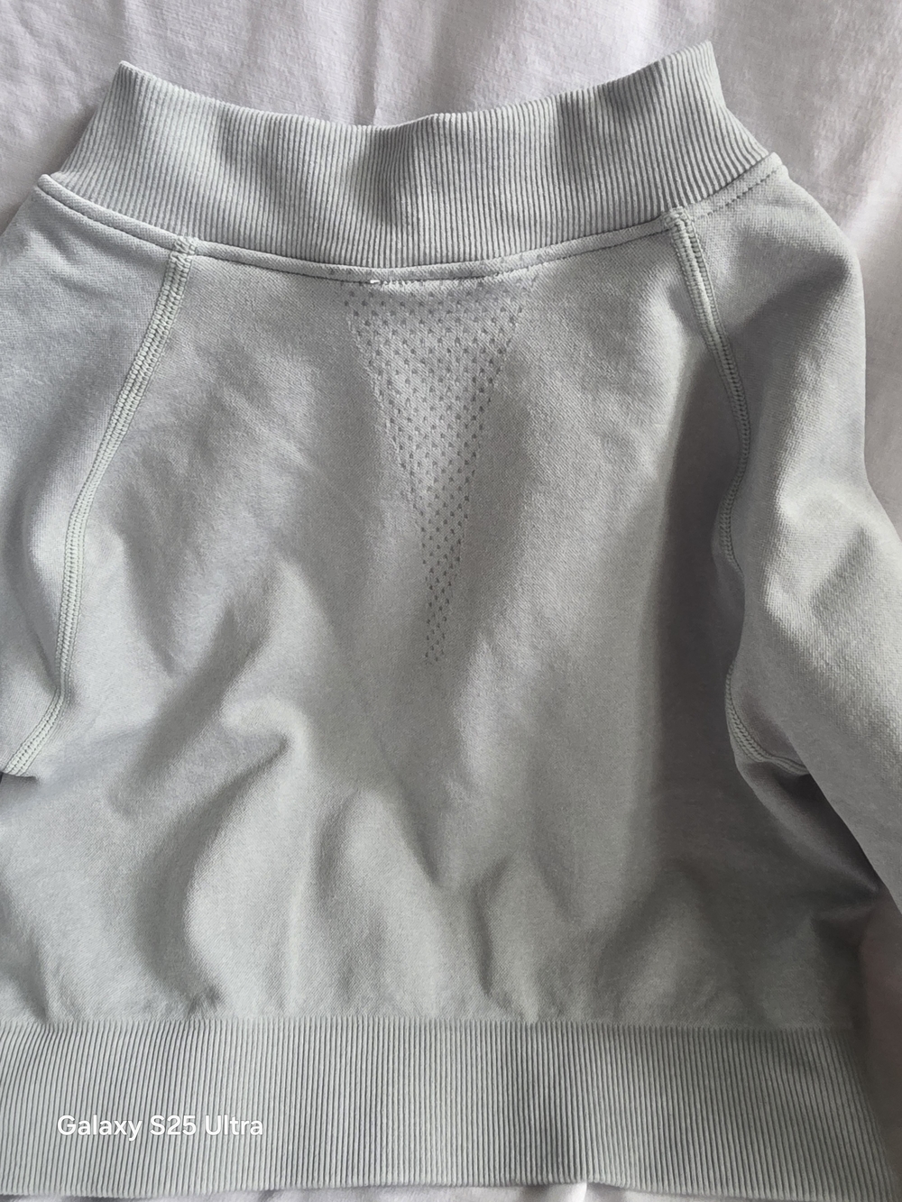 Astoria Activewear Cropped Zip Jacket - Sage
-Medium - Picture 4 of 4